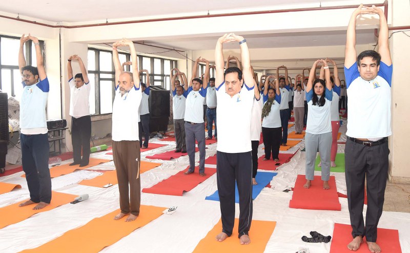 Slideshow: Air Force, Navy celebrate 10th International Day of Yoga