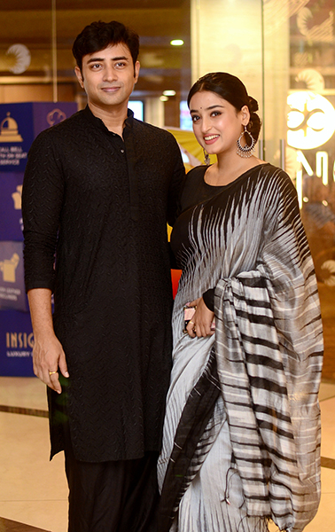 Premiere of Suman Maitra's Abar Awronne Din Ratri