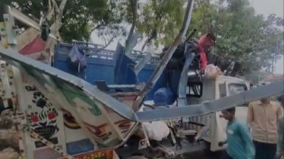 Uttar Pradesh: 10 labourers die after pickup van collides with bus