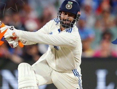 Pink Ball Test: Rishabh Pant counter attacks after Australian bowlers destroy Indian batting lineup