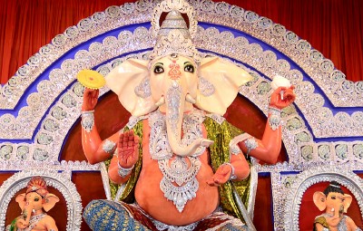 Kolkata celebrates Ganesh Chaturthi