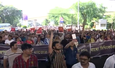 RG Kar: Junior doctors march to Swasthya Bhavan with demands after Supreme Court's deadline to resume work