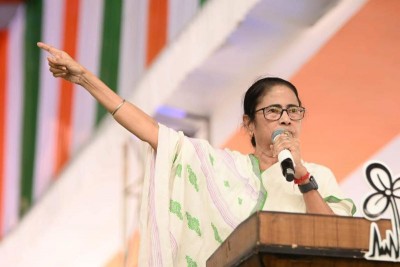 'Will it be a big deal to wait for a few days?' Mamata Banerjee on Kolkata police chief's dismissal calls