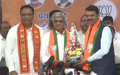 Congress veteran Ravi Raja joins BJP ahead of Maharashtra polls