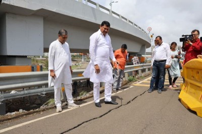 Maharashtra Congress chief Nana Patole alleges cracks on Atal Setu, BJP hits back