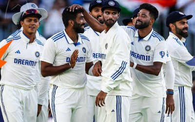 Indian bowlers reduce Australia to 12-3 at stumps