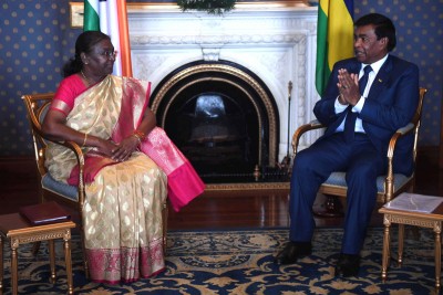 Droupadi Murmu visits Mauritius on first State Visit, discusses ways to strengthen relationship while meeting Prithvirajsing Roopun