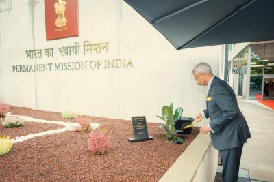 Jaishankar interacts with leaders of international organisations in Geneva