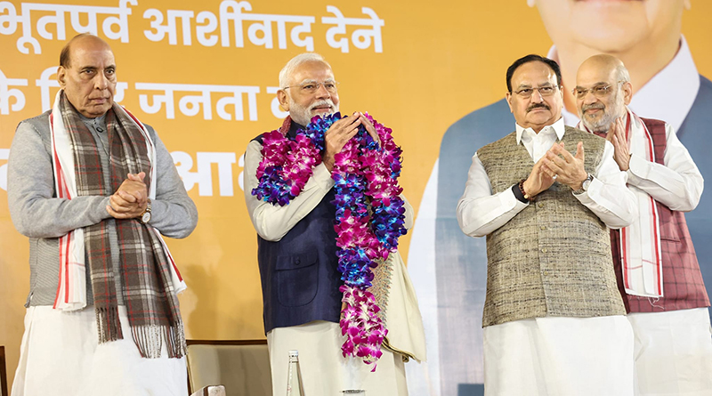 In Images: Modi thanks BJP workers for Maharashtra victory