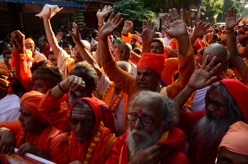 Sadhus hit streets in Kolkata against Mamata remark on Kartik Maharaja