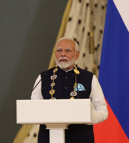 Narendra Modi arrives in Russia