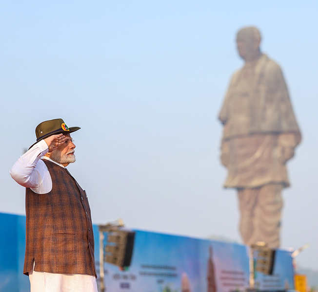 PM Modi graces ‘Rashtriya Ekta Diwas’ Parade at the Statue of Unity in Gujarat