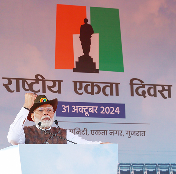 PM Modi graces ‘Rashtriya Ekta Diwas’ Parade at the Statue of Unity in Gujarat