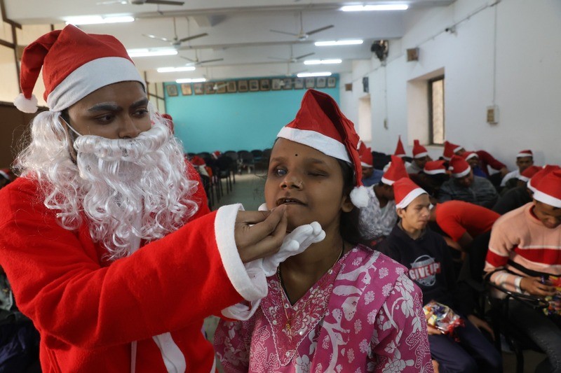 In Images: Santa brings cheer to visually impaired students at Kolkata blind school