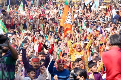 Delhi Assembly polls: BJP marching ahead, AAP trails