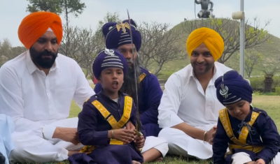 Nihangs bless the shoot of  Zee Studios' Shaunki Sardar featuring Guru Randhawa