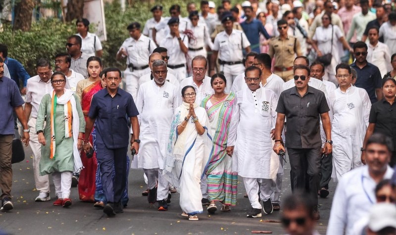 In images: Mamata Banerjee’s final campaign blitz from South Kolkata's Jadavpur to Gopal Nagar ahead of April 29 polls
