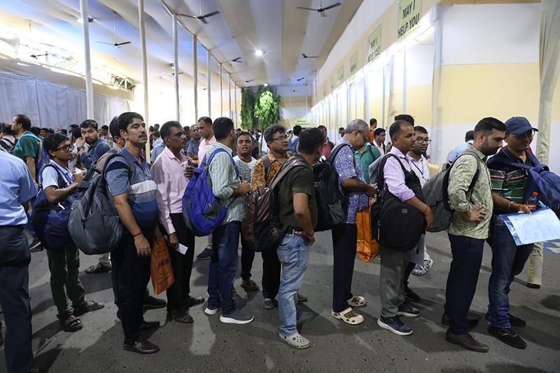 In Images: Poll preparedness peaks as VVPAT machines reach Kolkata centres ahead of final Bengal voting phase