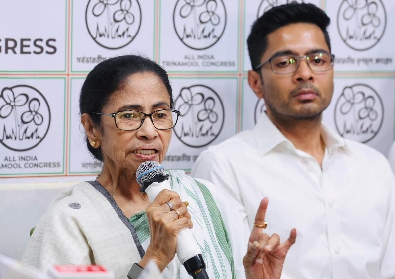 Kolkata Police changed its X following list after BJP formed government in West Bengal.