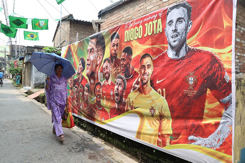 Football Fever Paints Kolkata Walls Ahead of World Cup