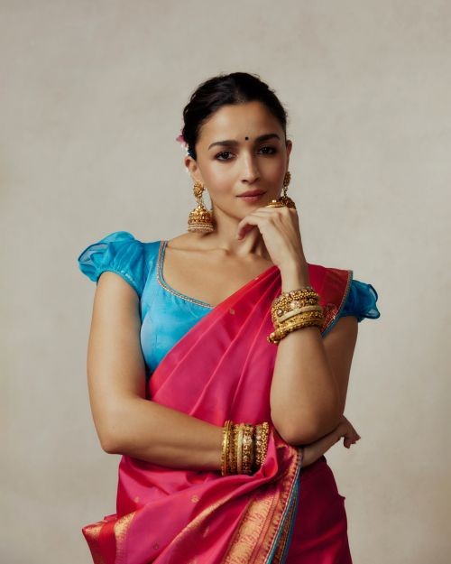 In Images: Alia Bhatt embraces ethnic elegance in a magenta saree at Mumbai's Durga Puja