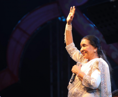 'Her voice will live forever’: SRK, Akshay lead tributes to Asha Bhosle