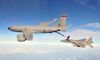 US KC-135 'flying gas station' sends 7700 emergency code near Iran before disappearing over Qatar