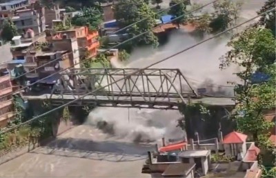 Nepal disaster: 290 Indians uncontactable, 84 rescued in Rasuwa