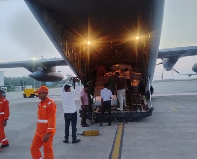 Nepal bows to global pressure, allows foreign experts in flood rescue