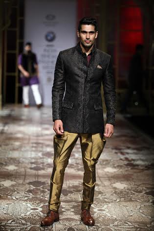 Raghavendra Rathore showcases collection at Bridal Fashion Week ...