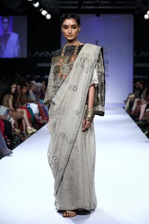 Konkona Sen Sharma walks the ramp at Lakme Fashion Week