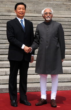 Hamid Ansari inspecting the Guard of Honour