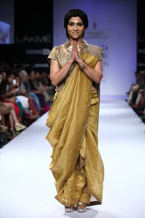 Konkona Sen Sharma walks the ramp at Lakme Fashion Week