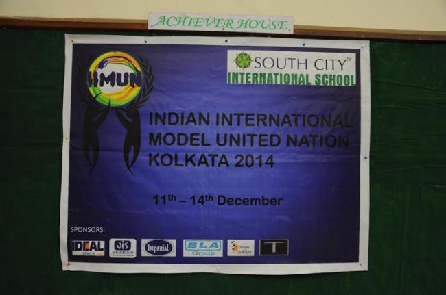  Lesle Lewis performs at IIMUN Kolkata Chapter