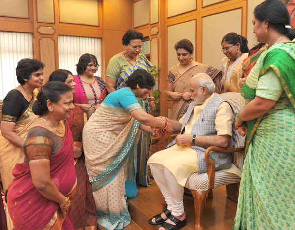 Narendra Modi, on the occasion of 'Raksha Bandhan'