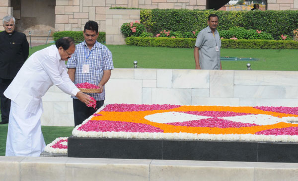 Vice President Elect Venkaiah Naidu visits Samadhi of Mahatma Gandhi on Friday