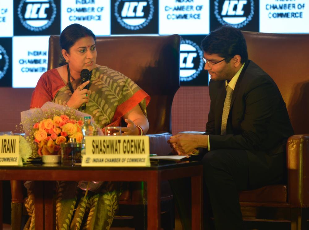 Smriti Irani visits Kolkata, holds interactive session on textile ministry