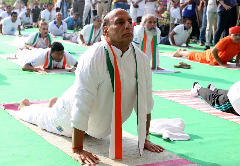 Modi leads International Yoga Day as ministers join him in performing yoga