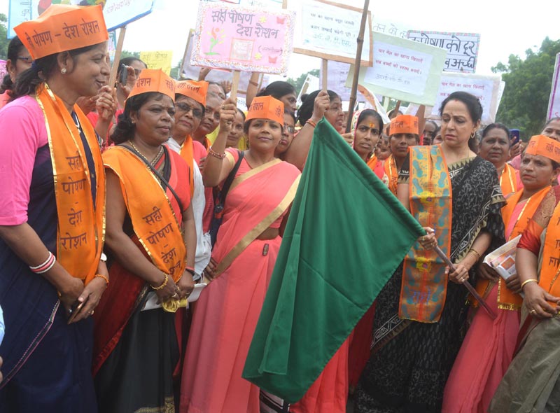 Hema Malini inaugurates Nutrition Rally in Mathura