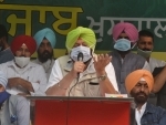 Amarinder Singh addressing during a protest against the recent farm reform bills