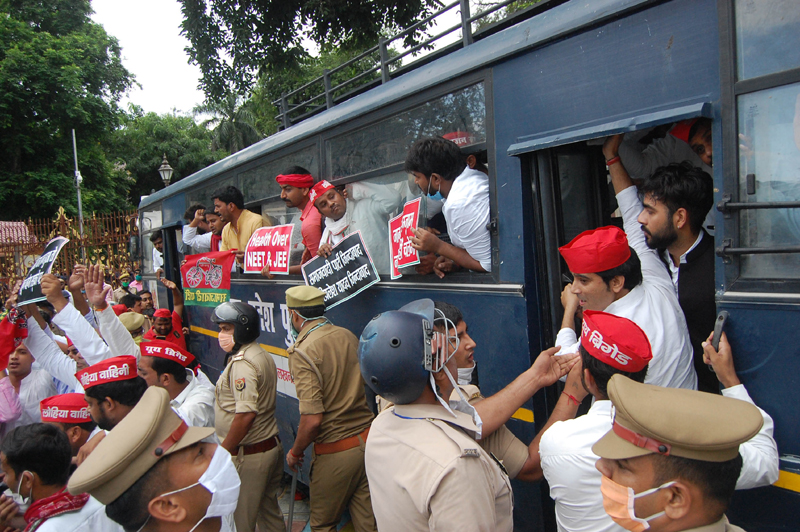 Samajwadi Party workers staging protests against NEET/JEE in Lucknow