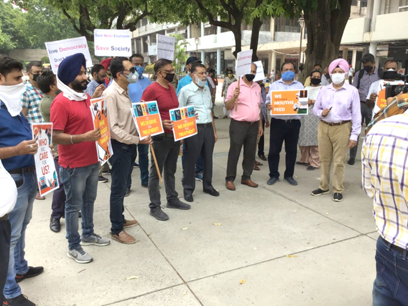 Journalists protest retrenchments in Indian media industry in Chandigarh