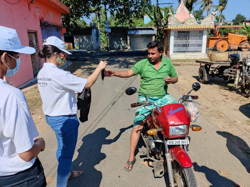 St. Xavier's University distributes masks in 5 km radius ...