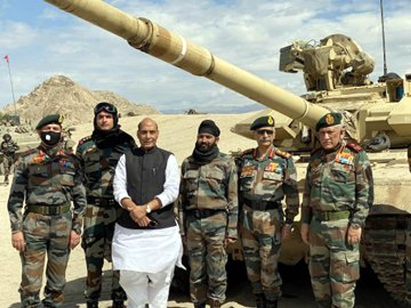 Rajnath Singh participates at military exercise in Leh