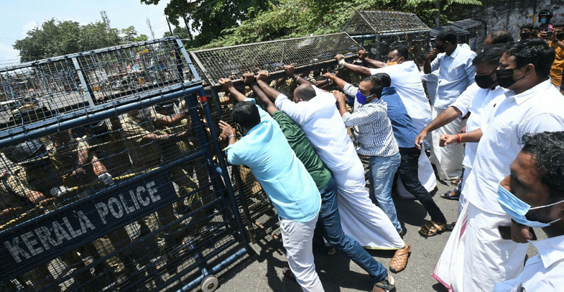 Youth Congress workers’ march in Thiruvananthapuram