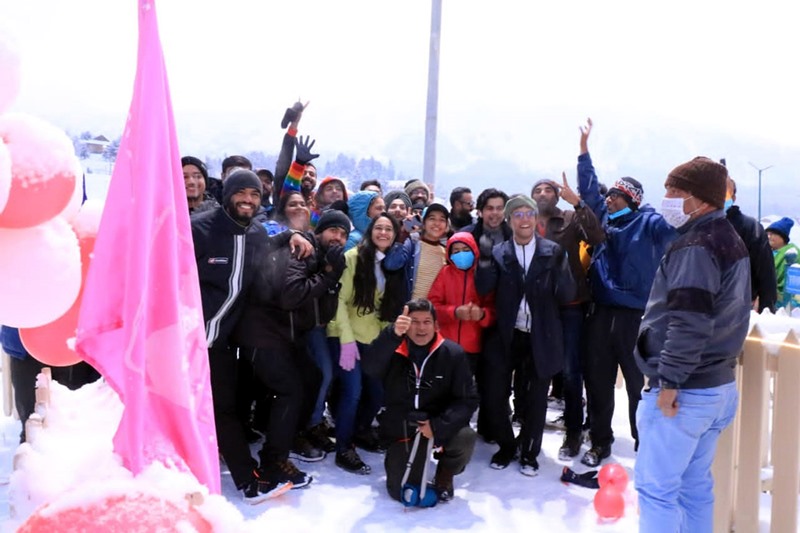 Tourists enjoying in Gulmarg