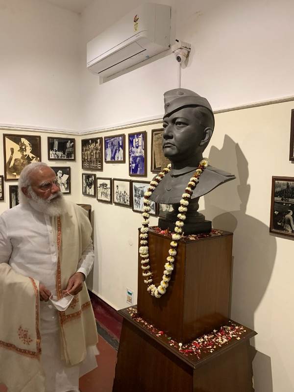 PM Modi in Kolkata on Netaji’s birth anniversary