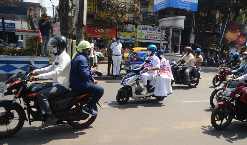 Mamata Banerjee rides e-scooty to Nabanna protesting fuel price hike