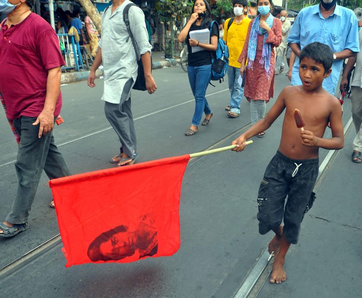 Protests in Kolkata against Sitalkuchi firing