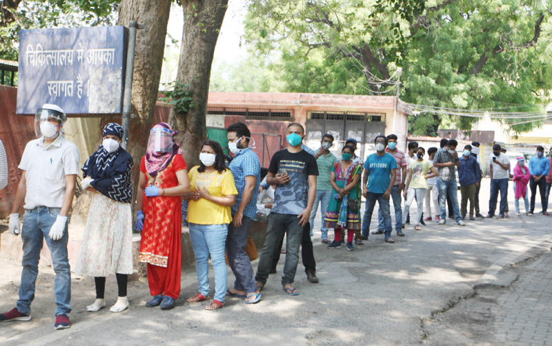 Above 18-year-olds waiting to get COVID-19 vaccine